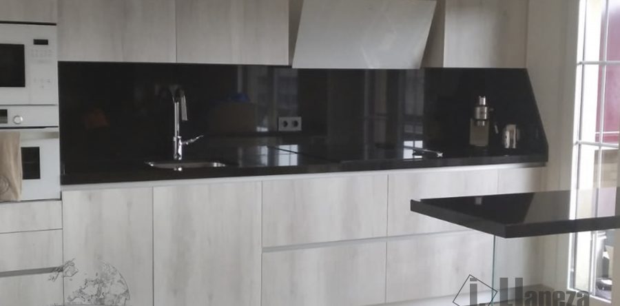 Encimera en Granito Negro Intenso